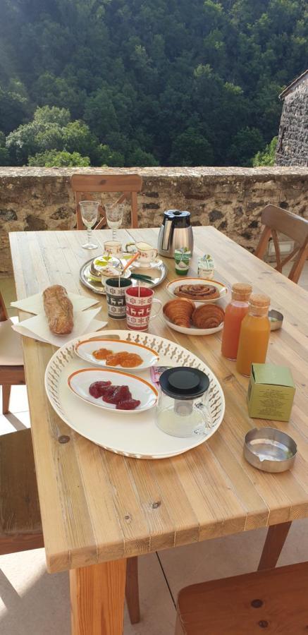 La Tour Noble Bed & Breakfast Saint-Saturnin  Eksteriør bilde
