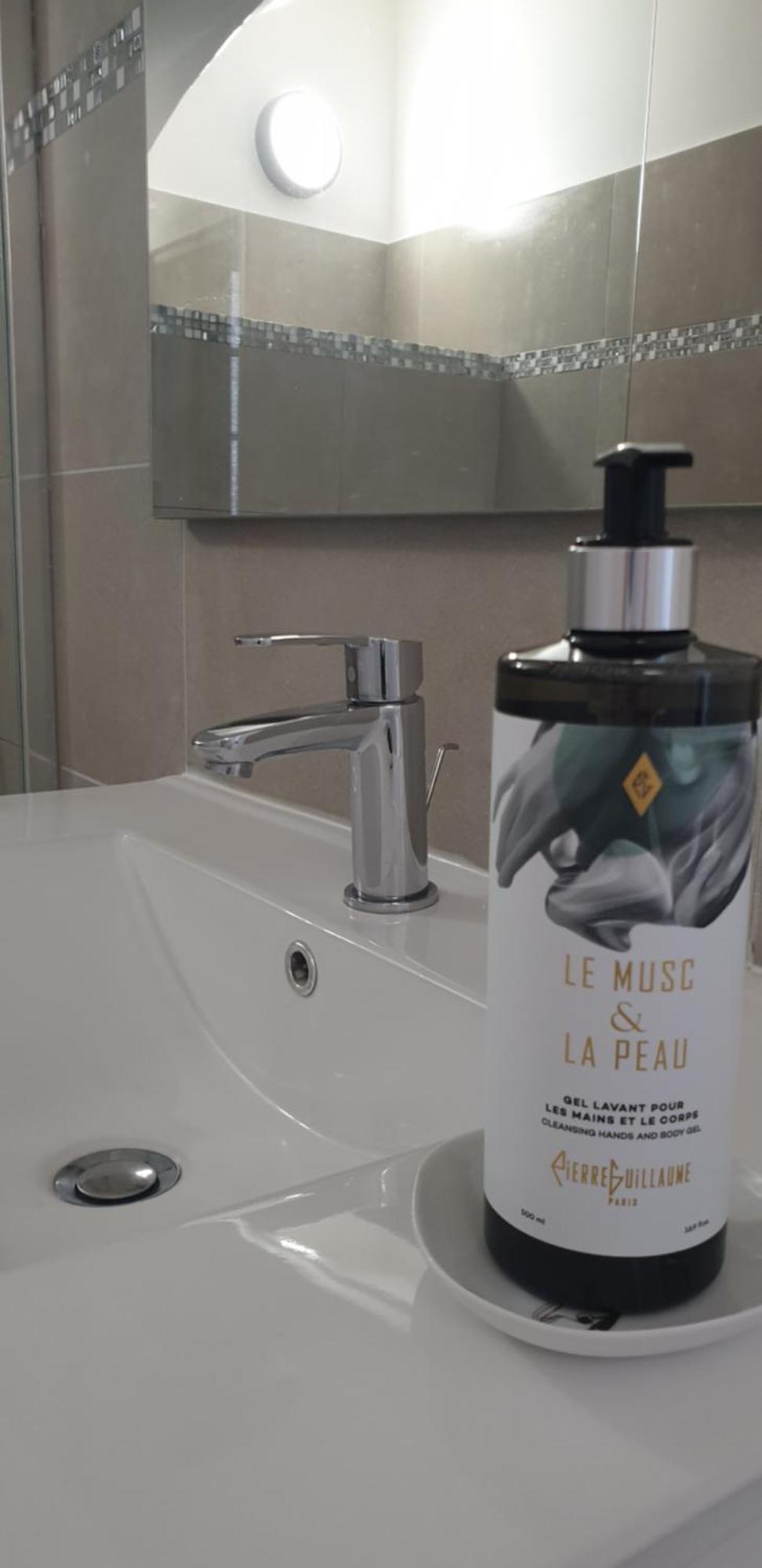 La Tour Noble Bed & Breakfast Saint-Saturnin  Eksteriør bilde